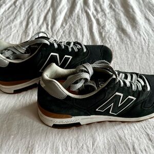 New Balance Men's Black Sneakers